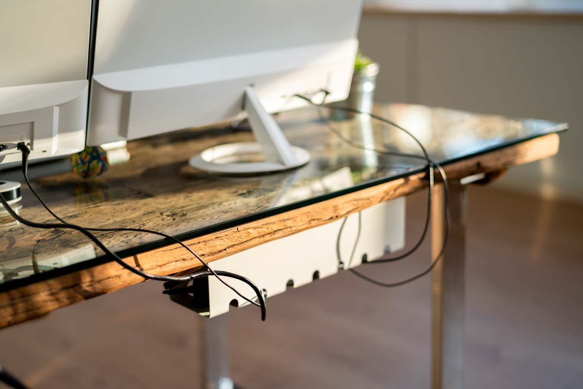 La solución de Xiaomi para guardar tus cables revueltos y así tener el  escritorio ordenado
